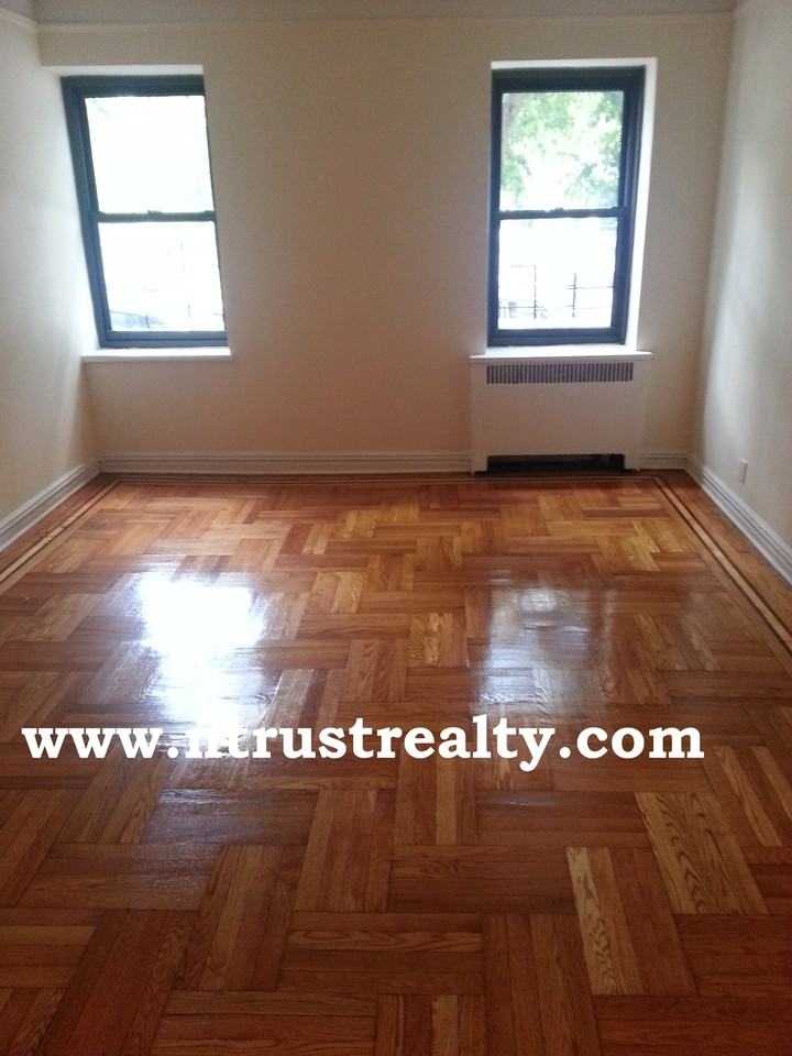 354 Mosholu Parkway South - Photo 3 of 3