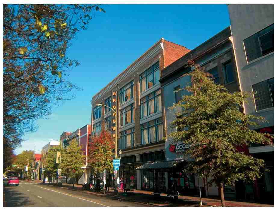 Broadway Apartments - Photo 2 of 10