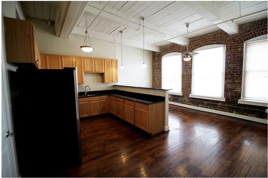 Broadway Apartments - Photo 3 of 10