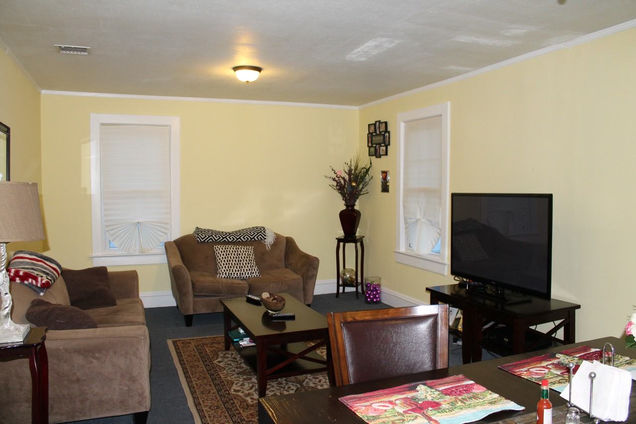 109 Main St - Photo 2 of 21