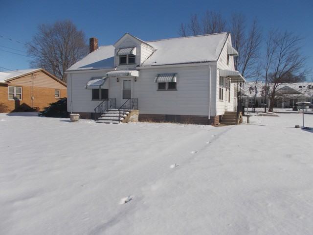 449 S Gosse Blvd - Photo 2 of 14