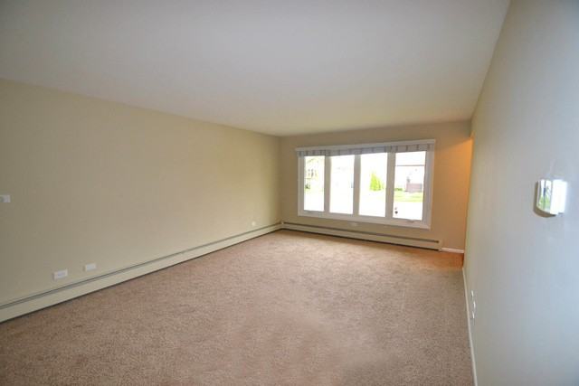 2919 W 101st St - Photo 2 of 9