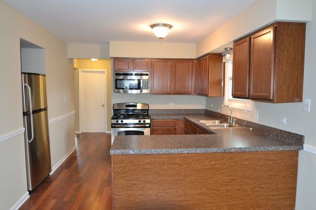 2919 W 101st St - Photo 3 of 9