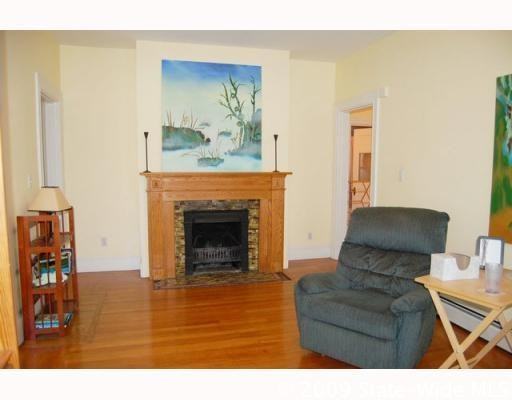 53 Arlington Ave #1 - Photo 3 of 6