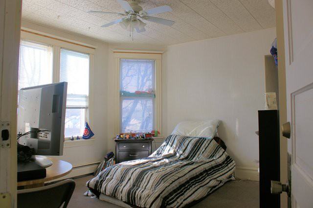 526 Austin Ave #2B - Photo 3 of 9