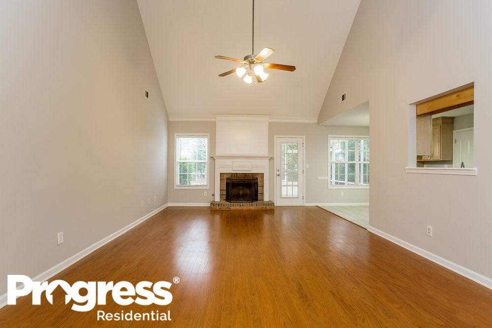 3028 Lincoln Log Way - Photo 2 of 15