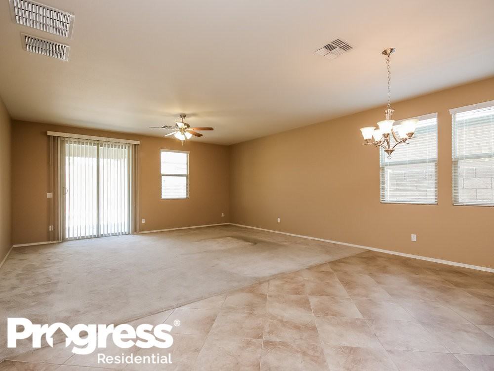 7592 W Andrea Dr - Photo 3 of 12