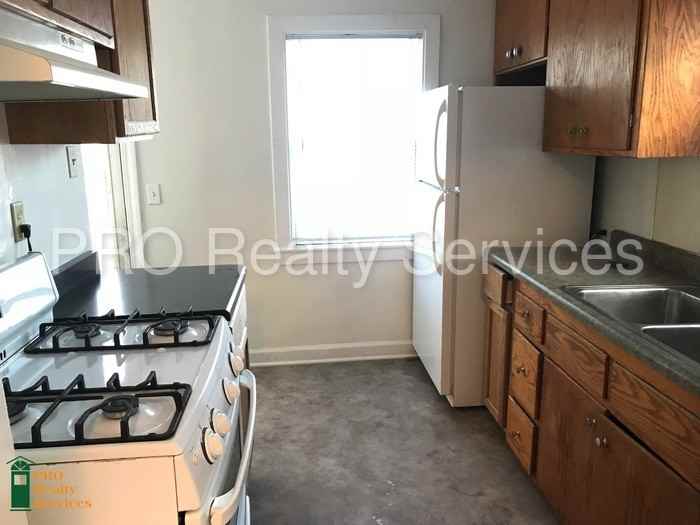 3958 Girard Ave N - Photo 3 of 11