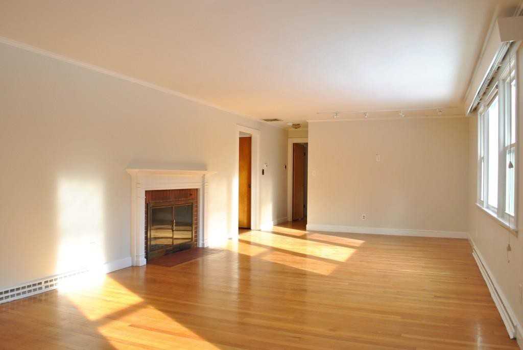 21 Hillside Rd - Photo 2 of 10