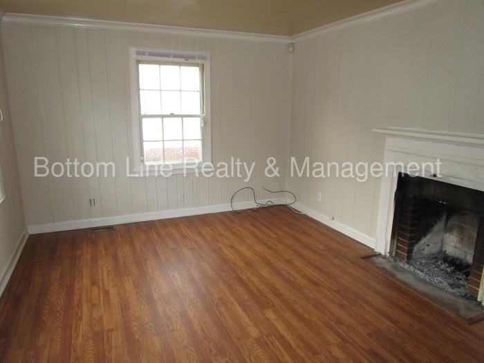 1449 Remount Rd - Photo 2 of 12