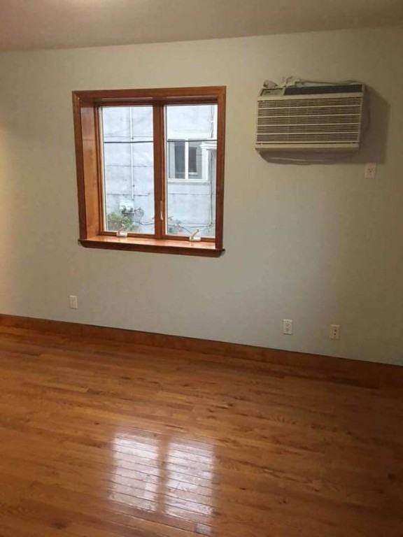 2126 Homecrest Ave 2 - Photo 2 of 7