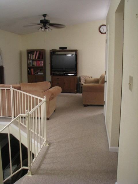 2193 Gregory Dr - Photo 3 of 7