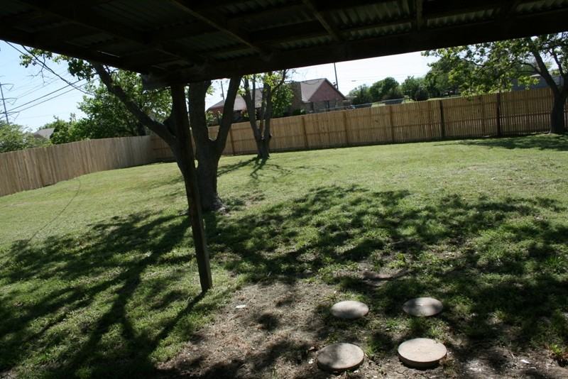 2712 Kristinwood Dr - Photo 2 of 13