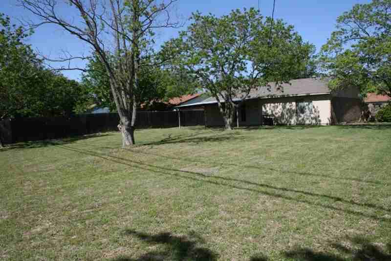 2712 Kristinwood Dr - Photo 3 of 13