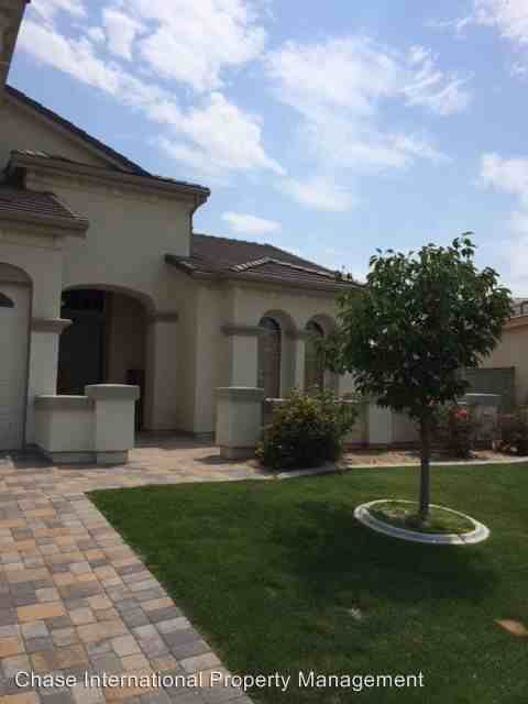 1620 Silverthread Dr - Photo 3 of 16