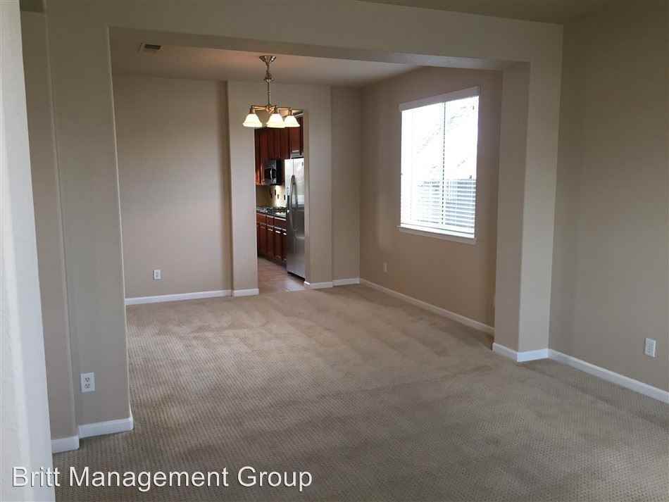 3595 Socrates Dr - Photo 2 of 11