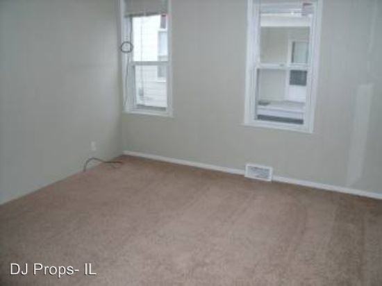 1436 13th St - Photo 2 of 8