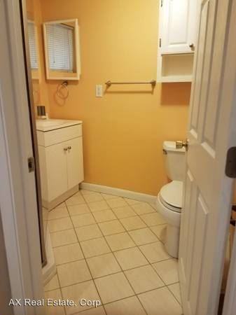 545 Westbrook Dr - Photo 3 of 8