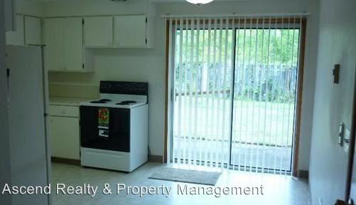 9530 SW 91st Ave - Photo 2 of 12