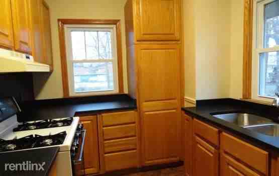 20 Chippewa Rd - Photo 3 of 19