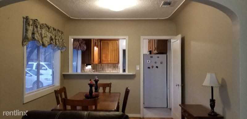 3045 California St - Photo 2 of 8