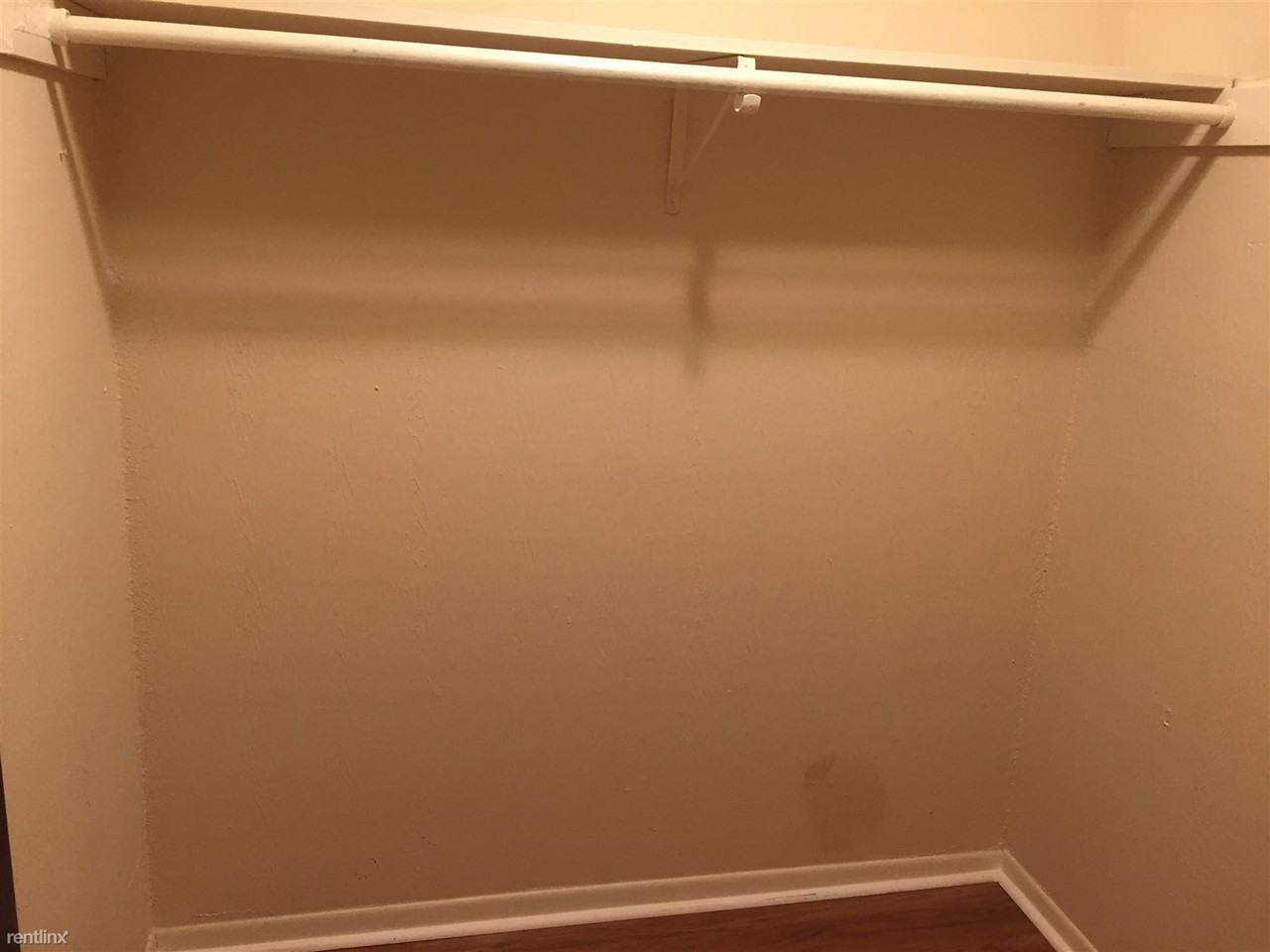 Camelot Dr - Photo 2 of 8