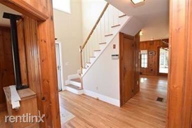 20 Shore Dr - Photo 3 of 15