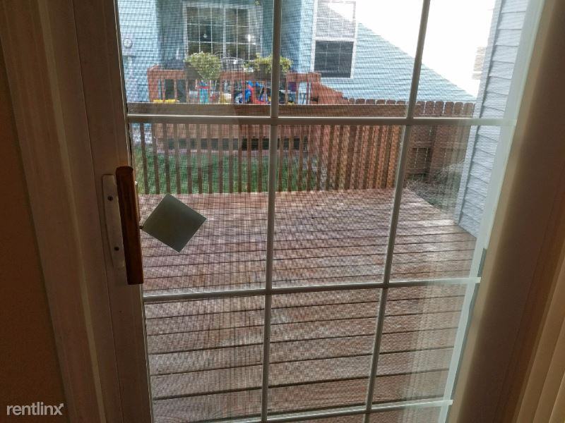 204 Eagle Ridge Dr - Photo 3 of 9