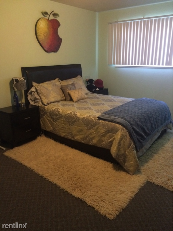 5210 Leigh Ave - Photo 2 of 4