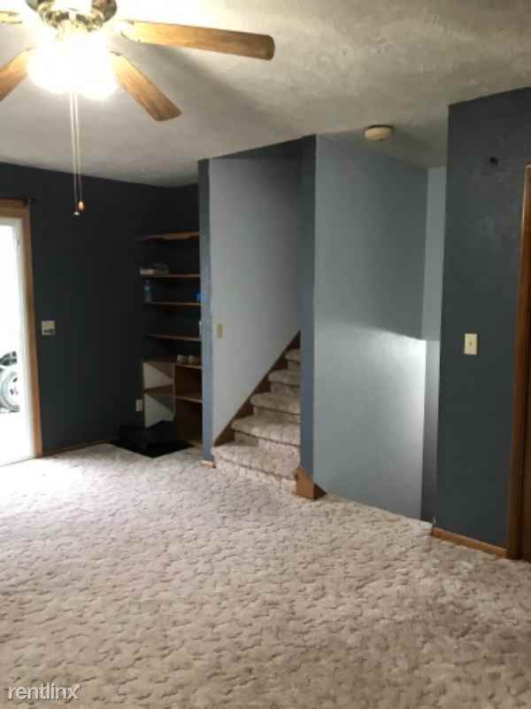 418 W Cass St - Photo 3 of 25