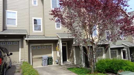 20763 S Viewpoint Rd - Photo 3 of 18