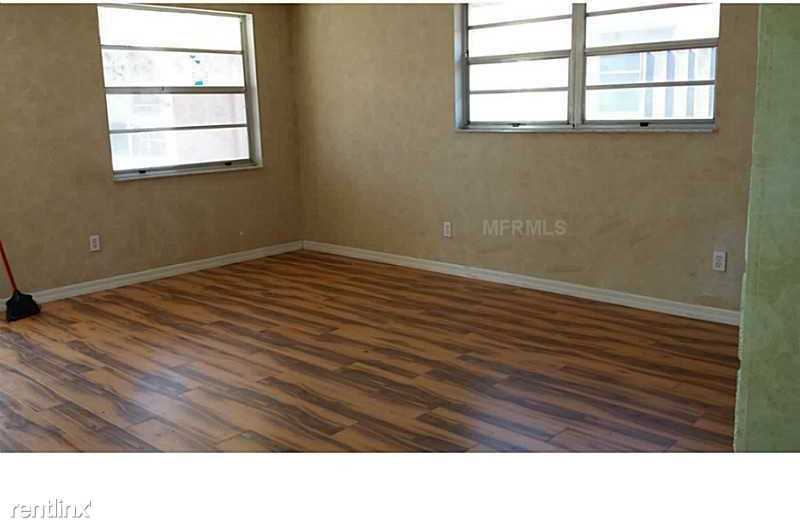 6707 Carnation Way - Photo 3 of 9