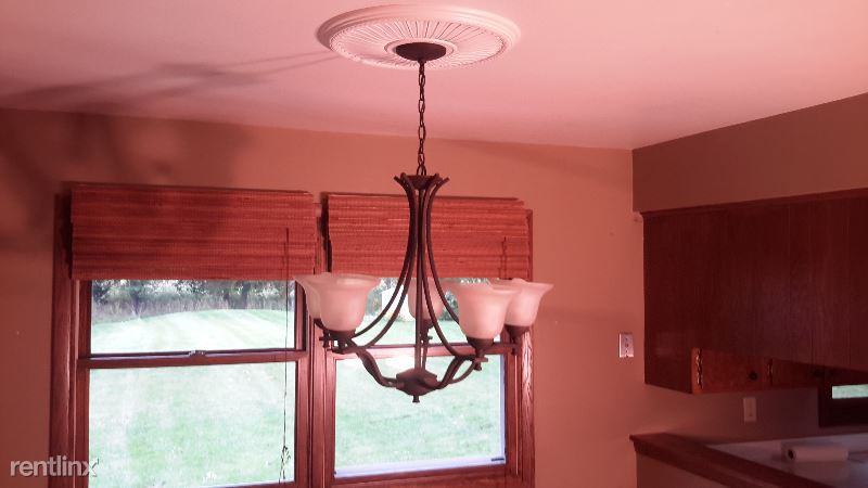 W247N7906 Sharon Dr - Photo 2 of 8