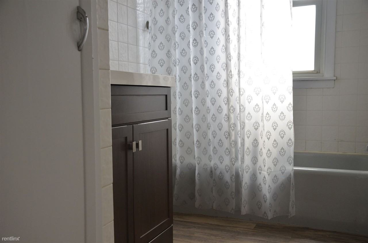 745 Park Ct - Photo 3 of 23