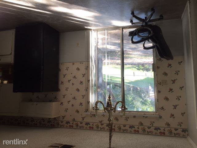 209 Melanie Dr - Photo 2 of 3