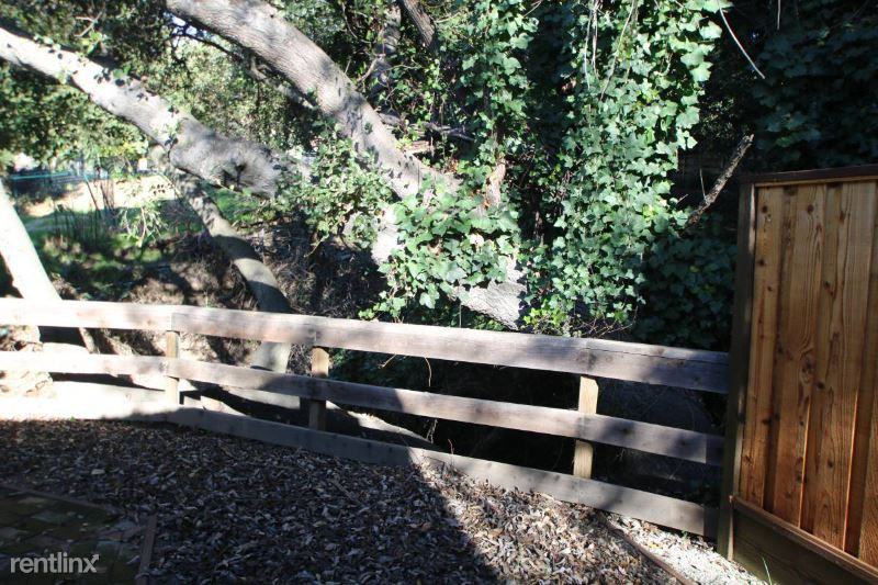 22836 7th St - Photo 3 of 25