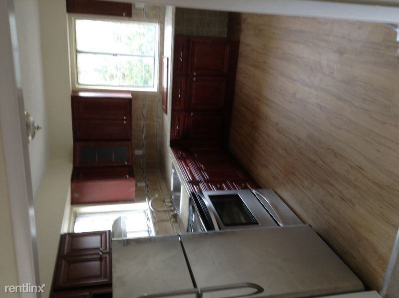 216 Boro Rd - Photo 2 of 8