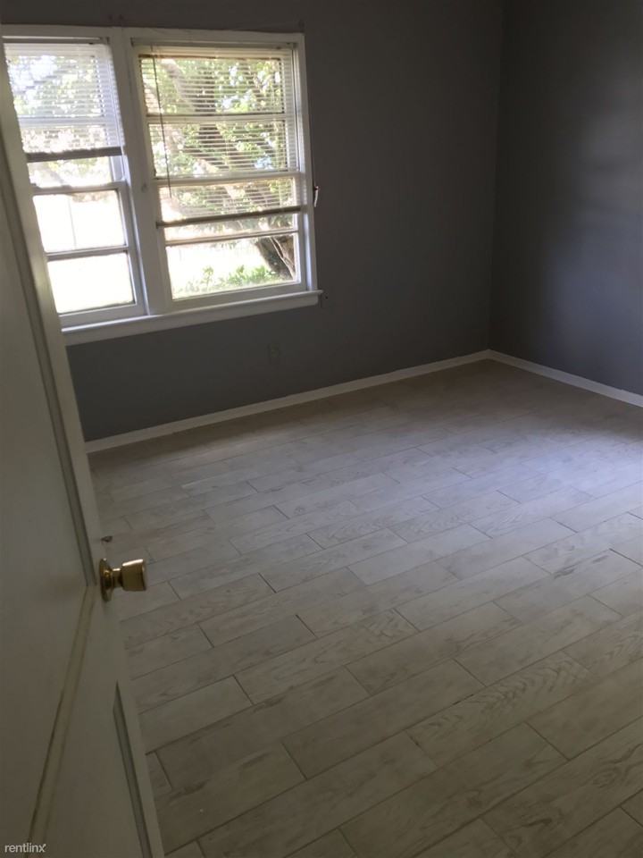 2917 Letourneau Dr - Photo 2 of 9