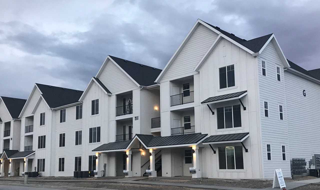Rivulet Apartment Homes Apartments 449 S 860 E, American Fork, UT