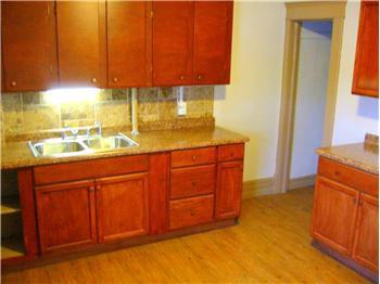 52-1/2 Lafayette St - Photo 3 of 5