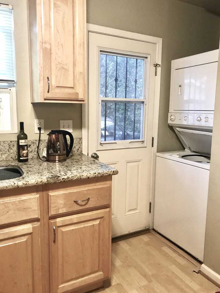 219 South Ross Street - Photo 2 of 12