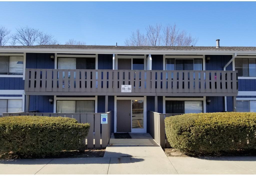 Skyline Drive Apartments - Photo 2 of 20