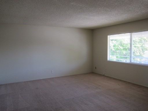 2814 Joseph Ave #4 - Photo 2 of 7