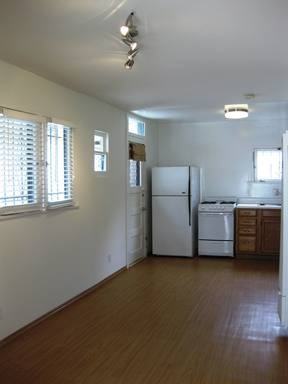 852 Venezia Ave - Photo 2 of 11