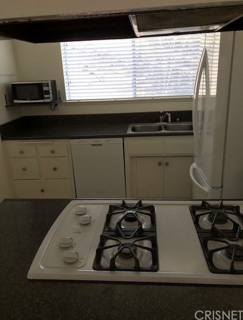 26005 Adamor Rd - Photo 3 of 8