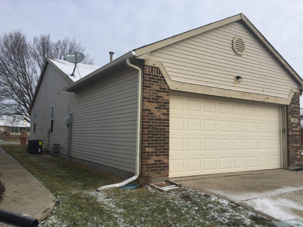 1560 Park Vista Ct - Photo 2 of 18