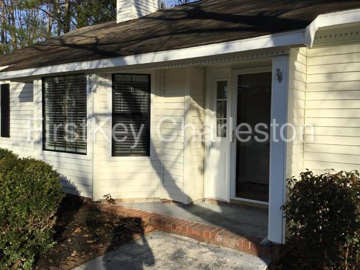 111 Church Pl - Photo 2 of 32