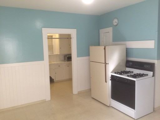 573 Lytton Ave #B - Photo 2 of 8