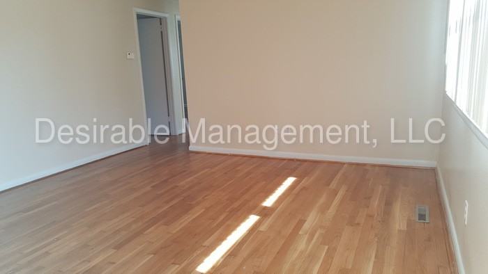 1209 76th St - Photo 3 of 19