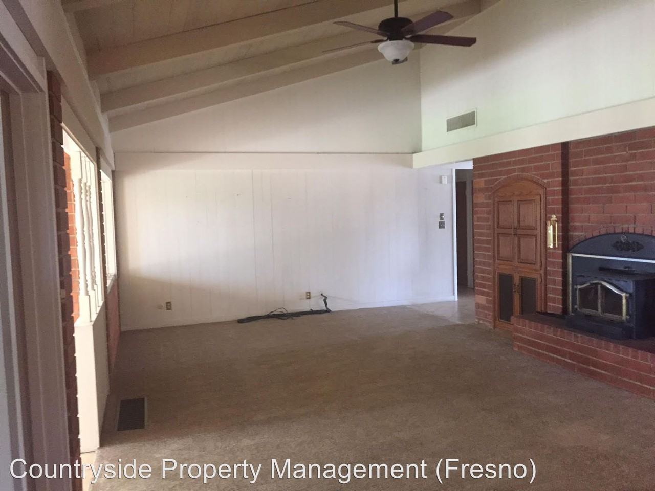 415 N Highland Ave - Photo 3 of 23